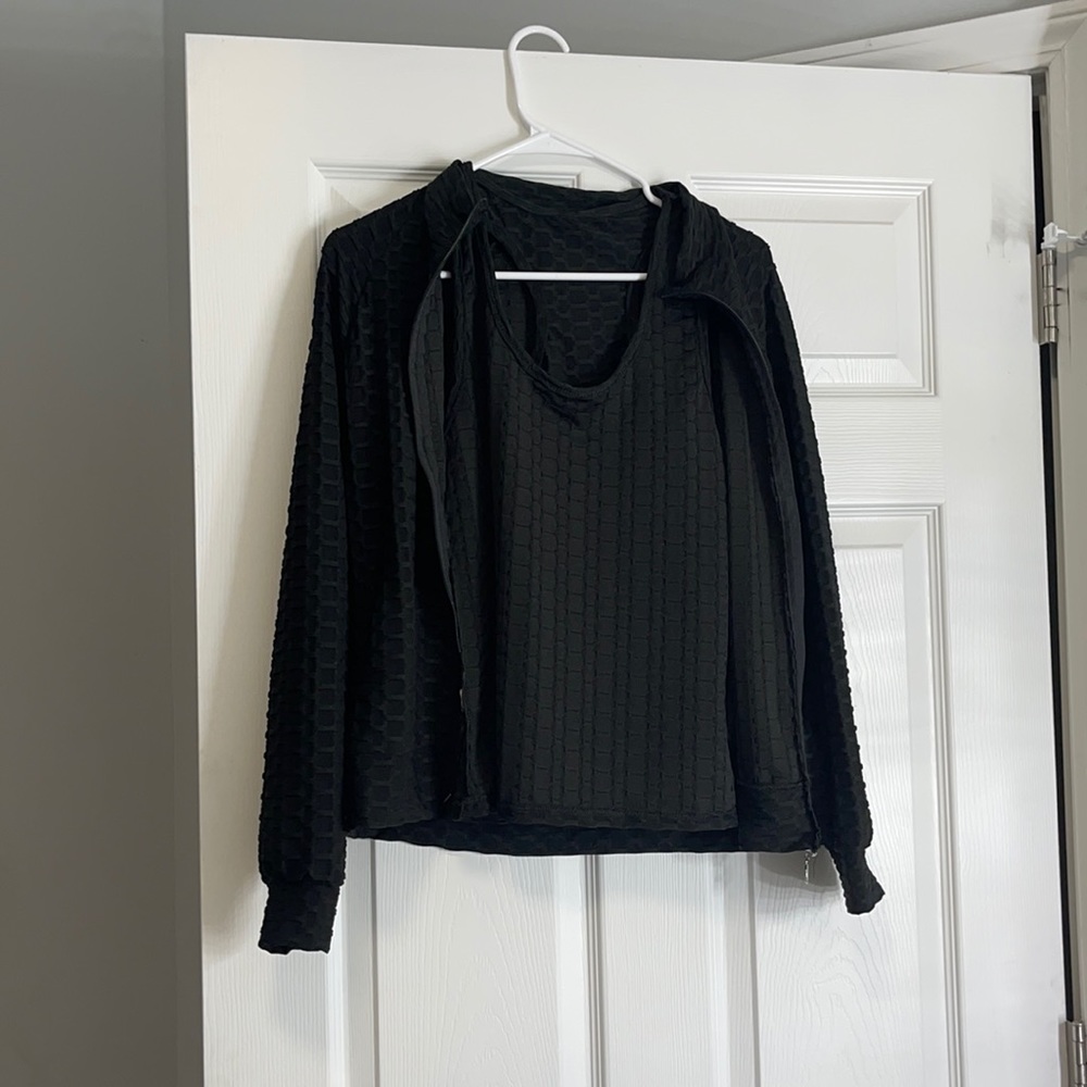 Women’s 3 piece black scrunched leggings set